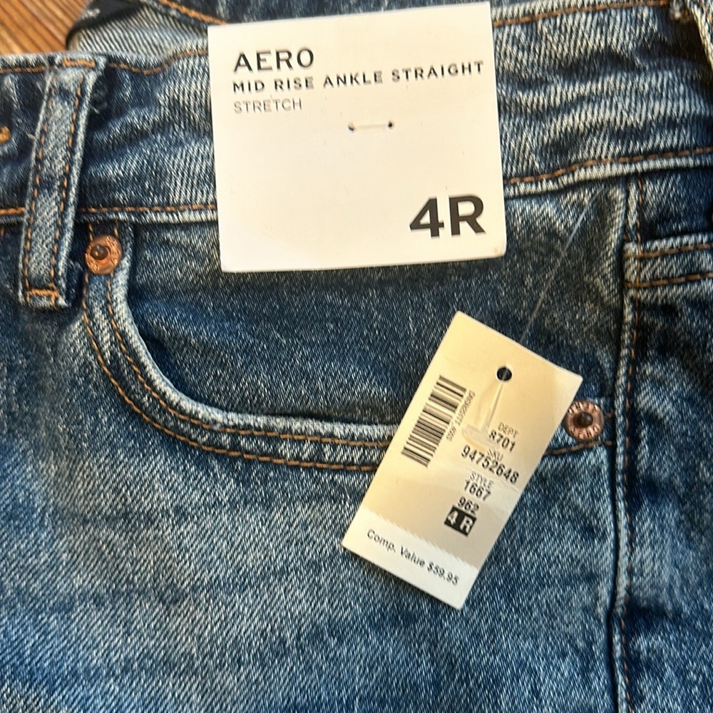 Aero mid rise ankle straight jeans - Picture 4 of 4